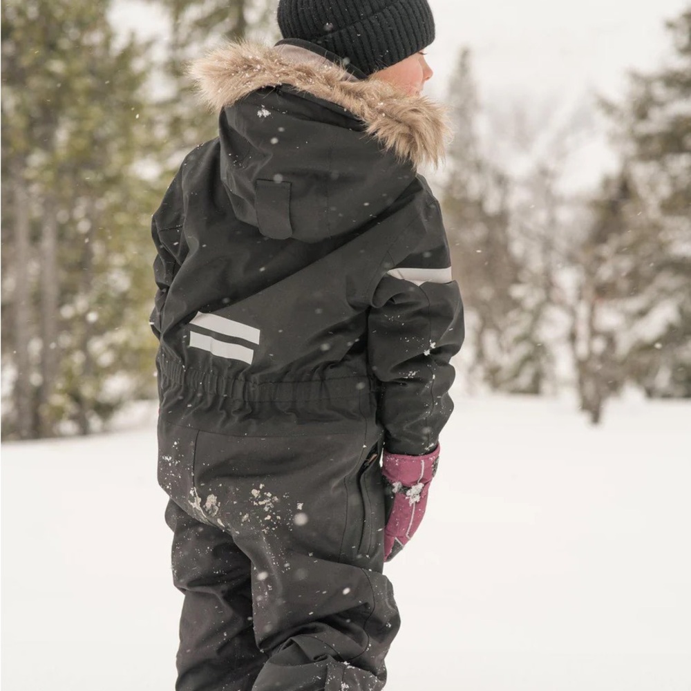 Lindberg
COLDEN WINTER OVERALL - BLACK
See pics for measurements - Picture 2 of 10